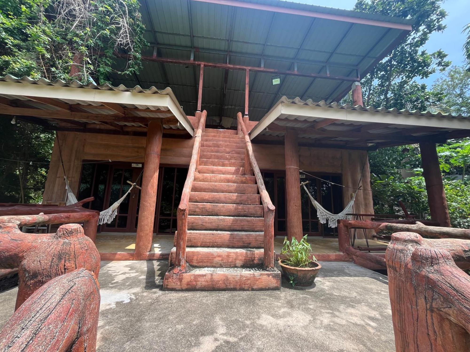 Poseidon Resort Koh Tao Exterior photo
